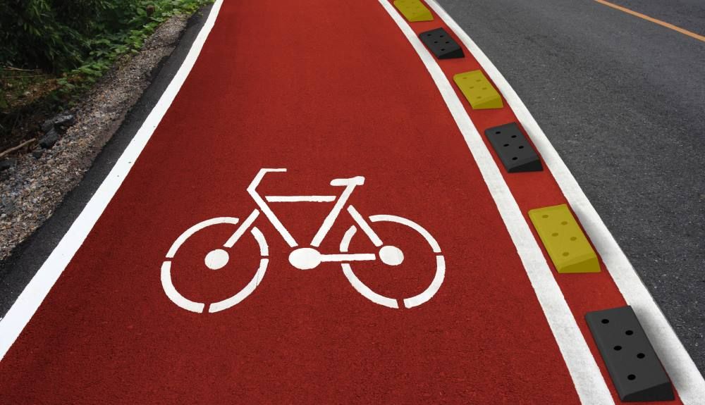 Media picture: Incorporar les normes del carril bicicleta.